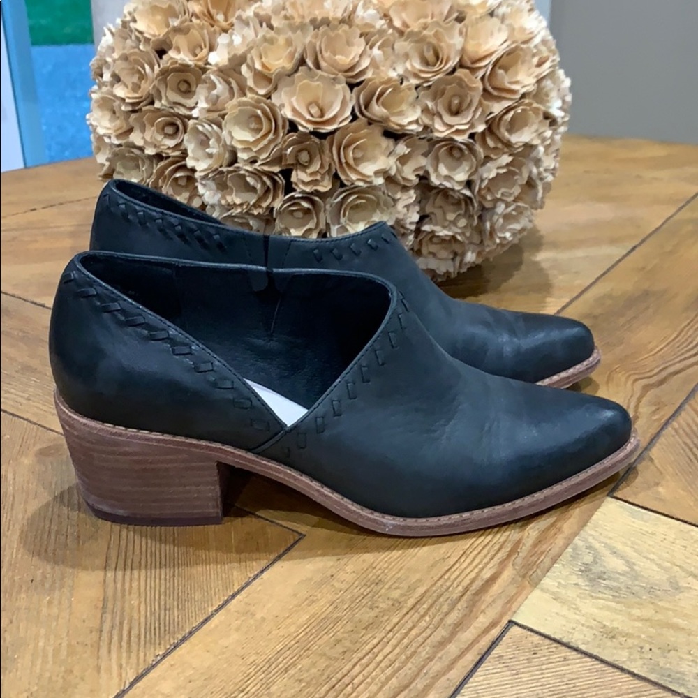 C A S L O N - Leather D’Orsay shoe
